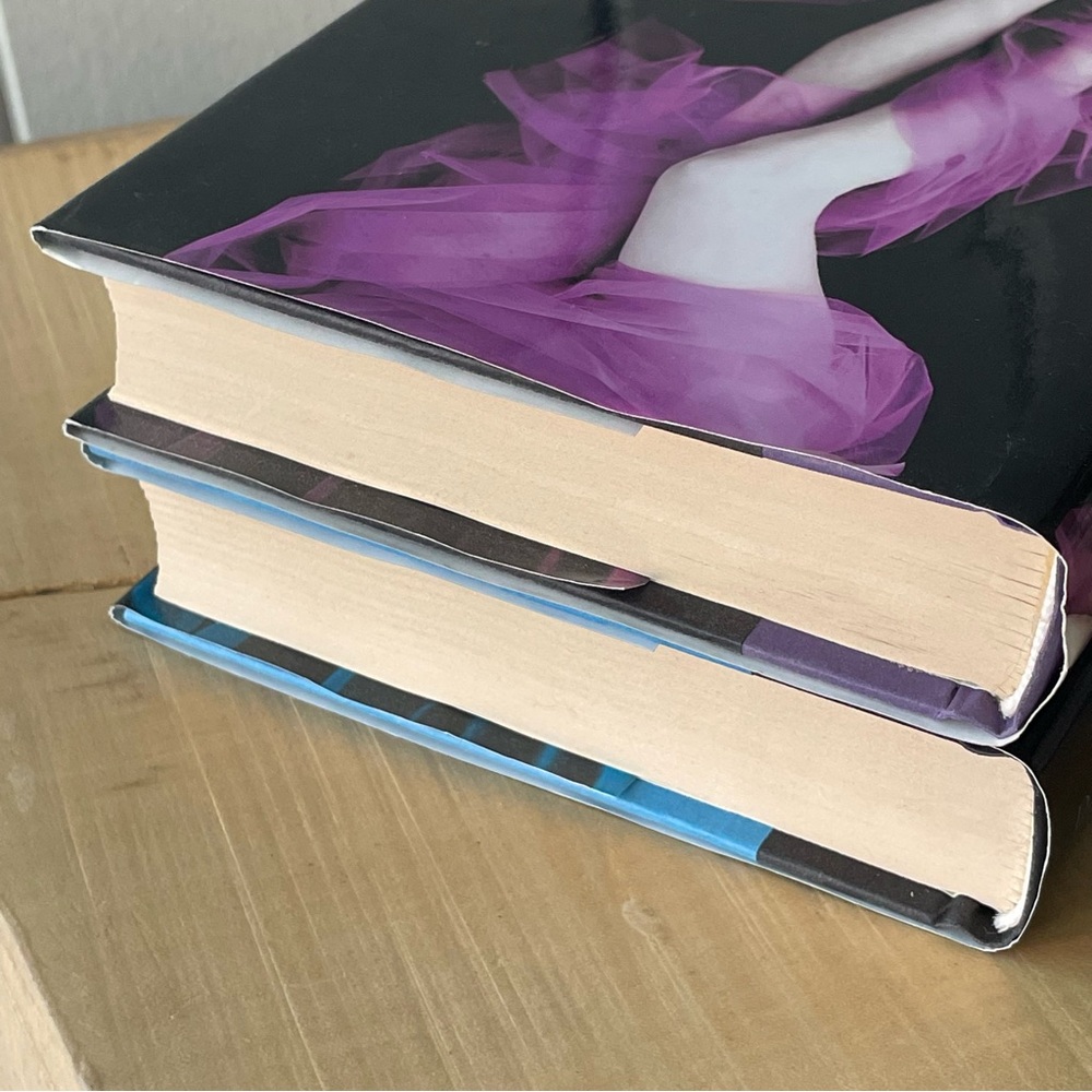 $20 SALE Set of 2 Teen Fiction Hardcover Books Romantasy Werewolves BookTok - Picture 9 of 10
